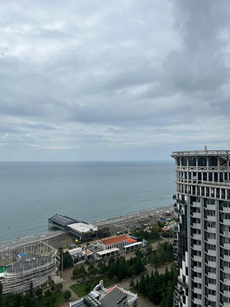 Aparthotel Holiday Lux Batumi Zewnętrze zdjęcie