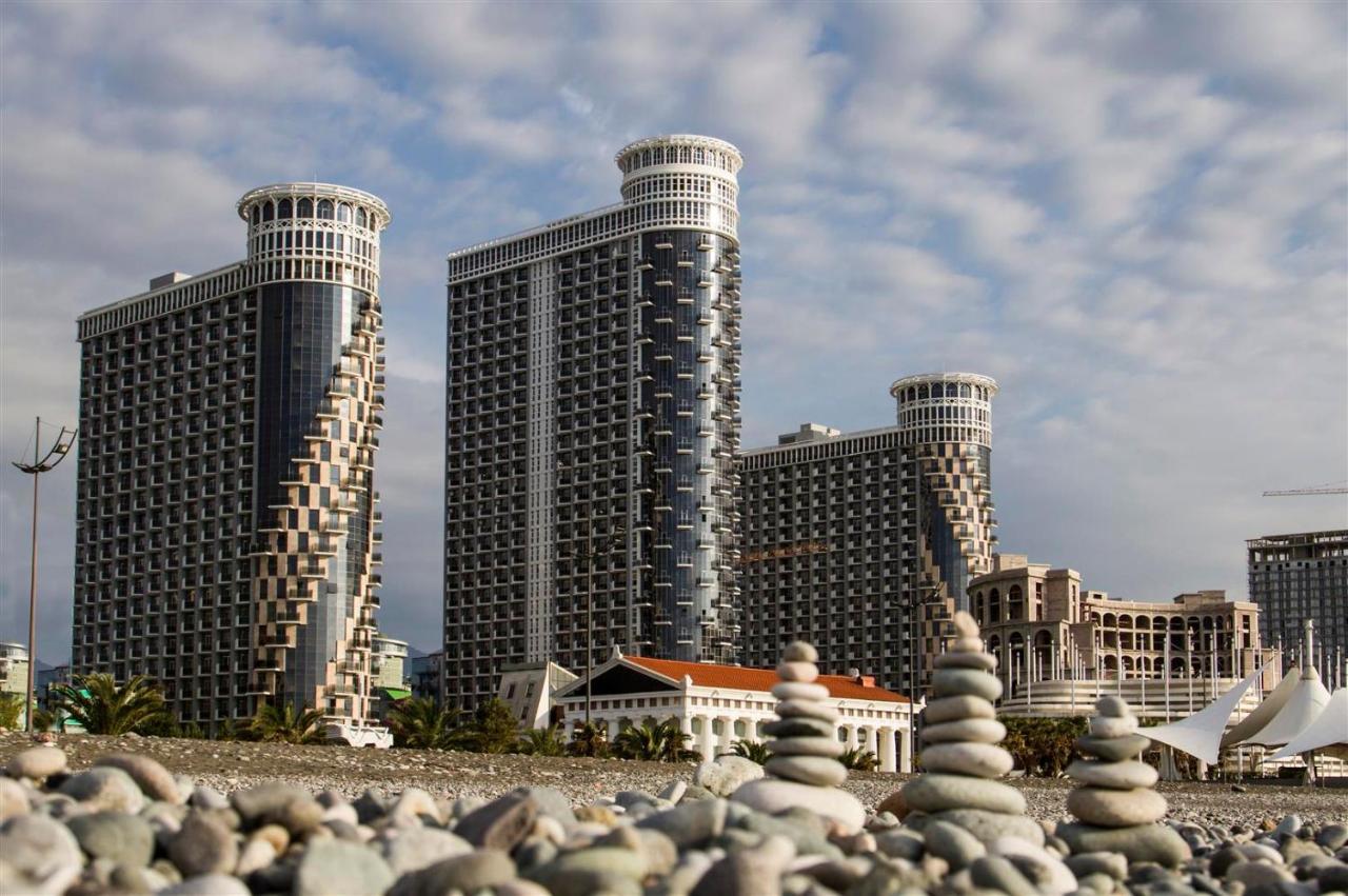 Aparthotel Holiday Lux Batumi Zewnętrze zdjęcie