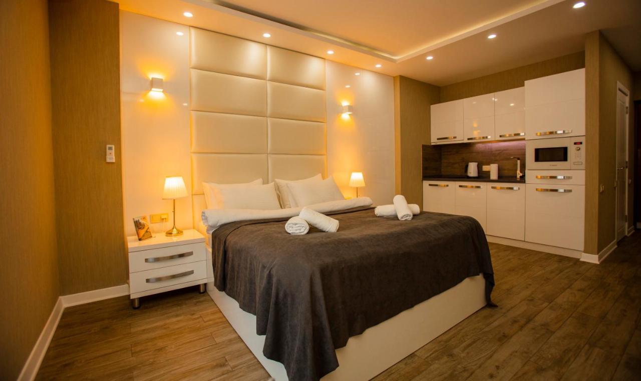 Aparthotel Holiday Lux Batumi Zewnętrze zdjęcie